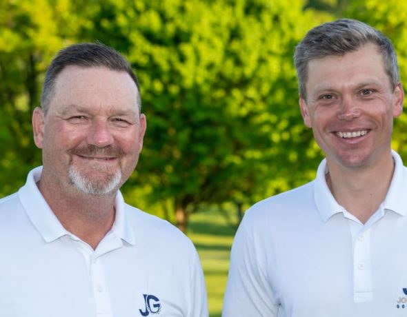 Jonas Golz und Stefan Königer, PGA Golflehrer auf dem Golfplatz